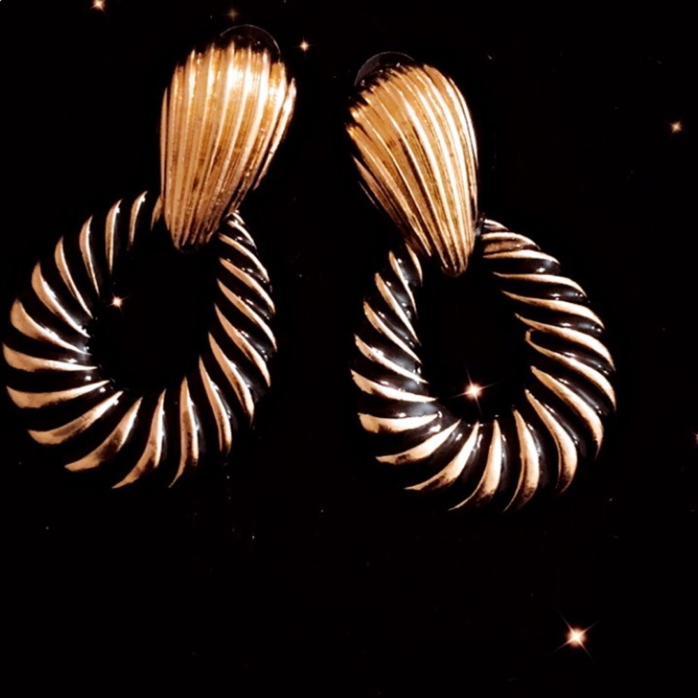 💕Striped black and gold drop earrings